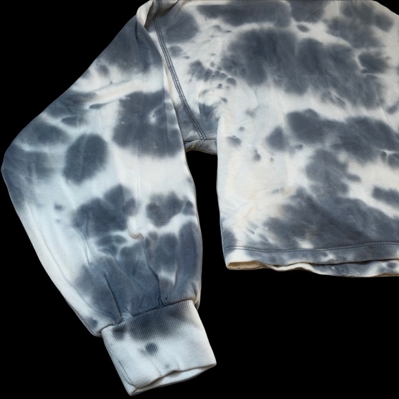 Wild Fable Super Soft Tye Dye Cropped Long Sleeve T-Shirt, Mock Neck, Oversize - Picture 4 of 10